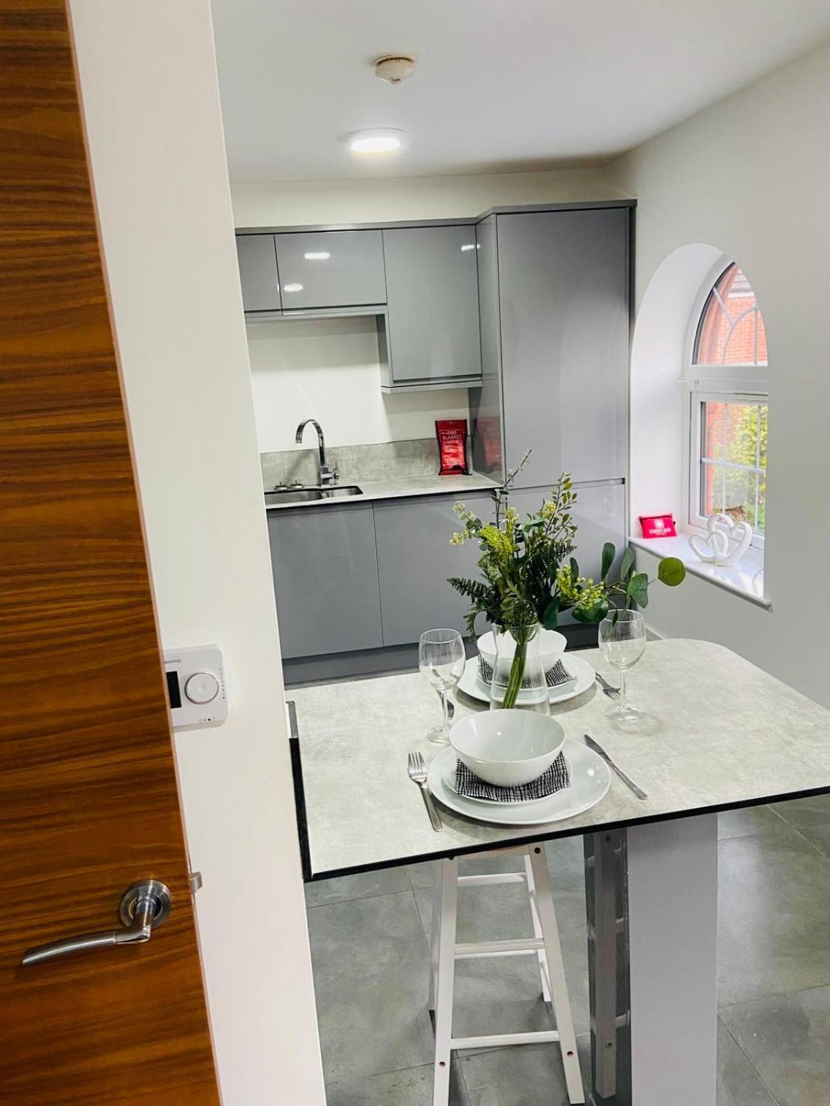 Modern Flat With Free Parking Close To Birmingham Centre מראה חיצוני תמונה